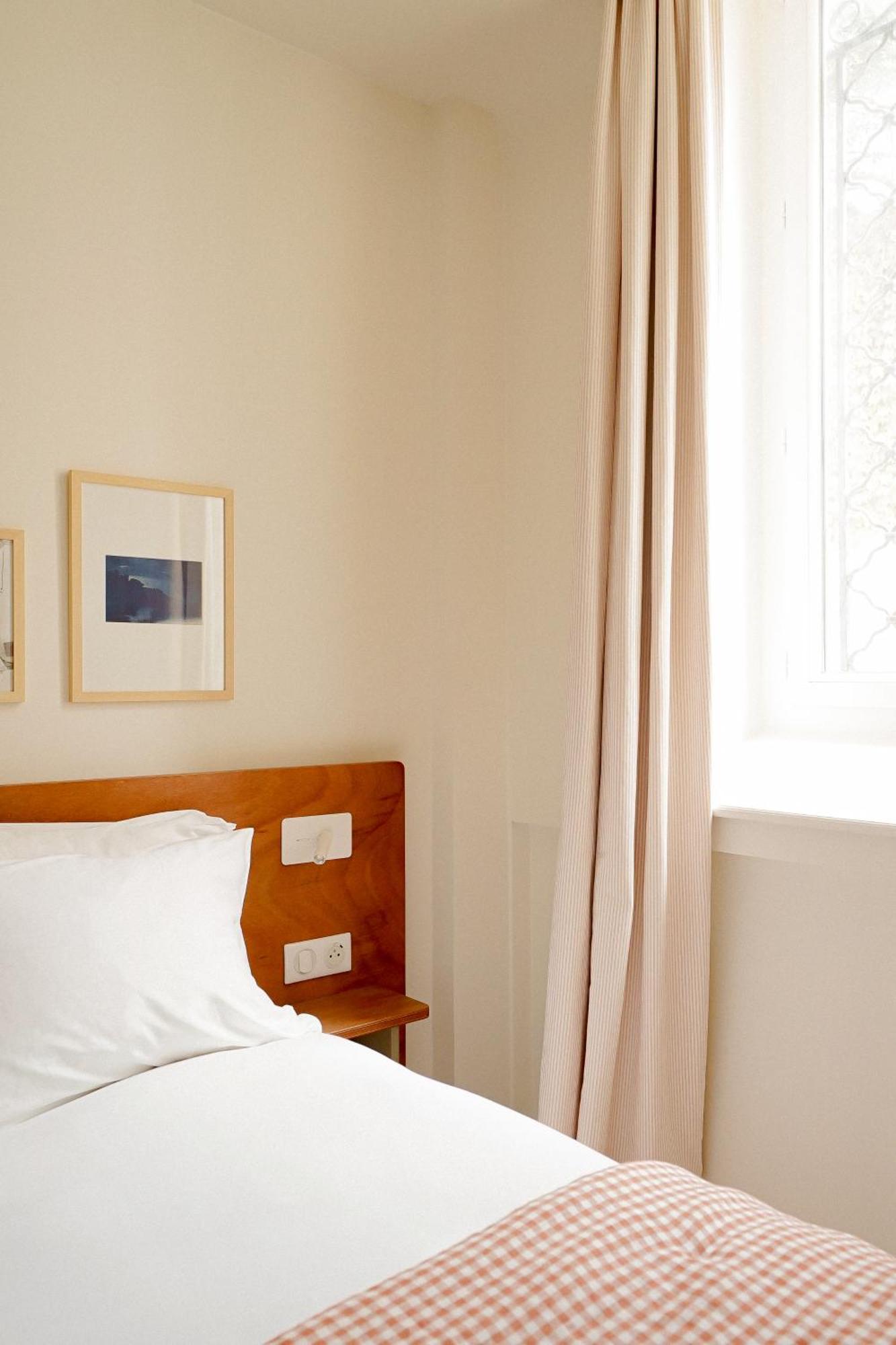 Alfred Hotels Les Halles Биариц Екстериор снимка