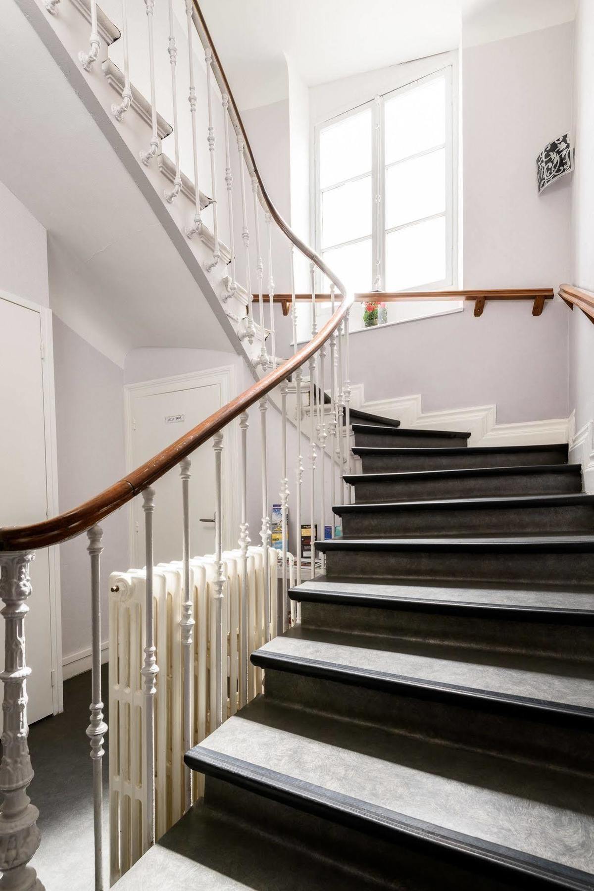 Alfred Hotels Les Halles Биариц Екстериор снимка